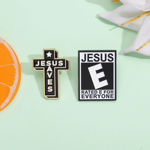 Kreativ Jesus Saves Kreuz Emaille Pin Rated E For Everyone Buchstaben Brosche Legierung Schmuck Pin Kleidung Tasche Dekor