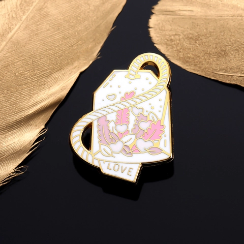 Japanese Creative Cartoon Tea Bag Enamel Brooch Alloy Floral Heart Metal Pin White Gold Love Badge Jewelry Accessory For Unisex
