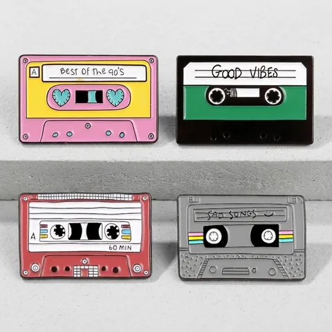 Retro Cassette Tape Enamel Pin Brooch Vintage 90s Music Style Alloy Lapel Pin For Backpack Clothing Decor Unisex Jewelry Gift