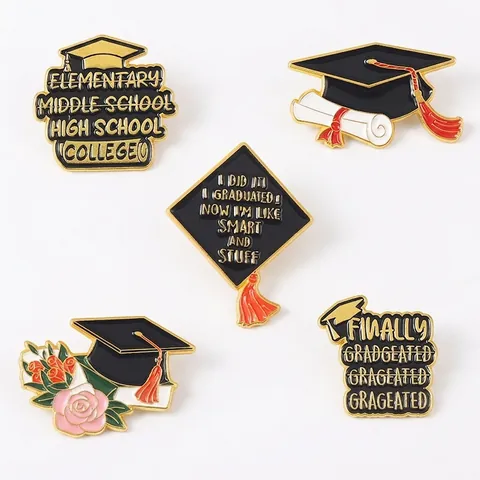 Graduation Season Enamel Pin Alloy Brooch For Students Doctor Hat Diploma Bouquet Commemorative Badge Jewelry Gift Accessory