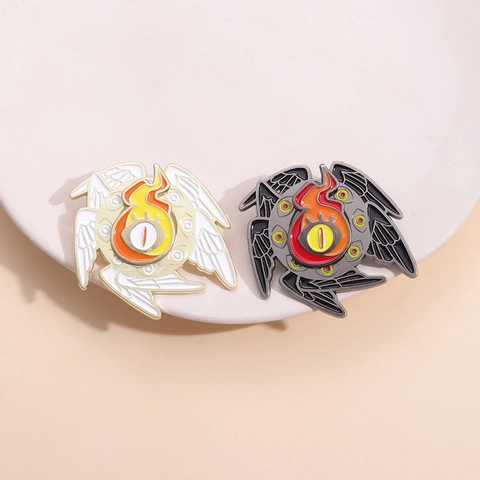 Gothic Emaille Pin Auge Flamme Engel Flügel Seraphim Brosche Zinklegierung Lack Abzeichen Für Kleidung Zubehör Unisex Anime Schmuck