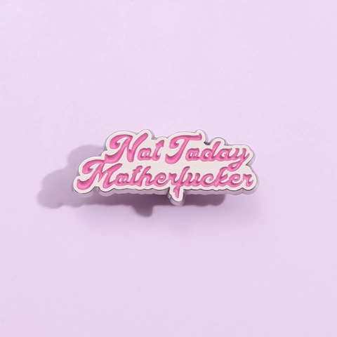 Fashion Alloy Enamel Brooch Pin For Women Pink White Letter Slogan Badge Unique Jewelry Accessory For Clothing Backpack