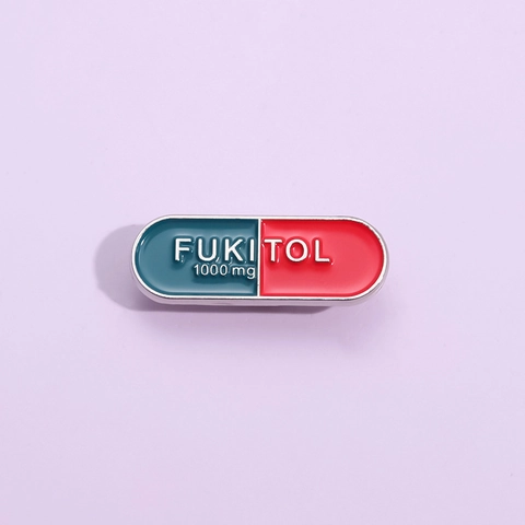 Divertente Spilla a Forma di Capsula di Medicina Fukitol in Smalto Lega Distintivo a Tema Medico Gioielli Regalo Unisex