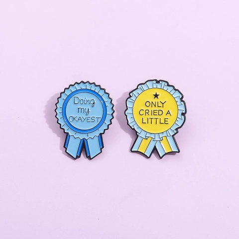 Funny Award Ribbon Enamel Pins Doing My Okayest Only Cried A Little Medal Brooches Humorous Cartoon Alloy Jewelry Accessories For Clothing Women Men