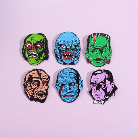Spilla in Smalto Mostro di Film Horror Lega Distintivo Personaggio Classico Dracula Frankenstein Lupo Mannaro Mummia Spilla Halloween Regalo