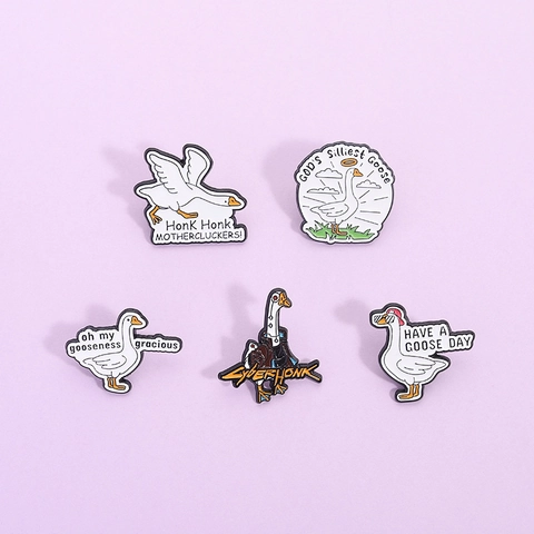 Lustige Cartoon Weiße Gans Emaille Pin Cyberpunk Stil Tier Ente Brosche Abzeichen Für Kleidung Taschen Rucksäcke Zubehör Schmuck Geschenk