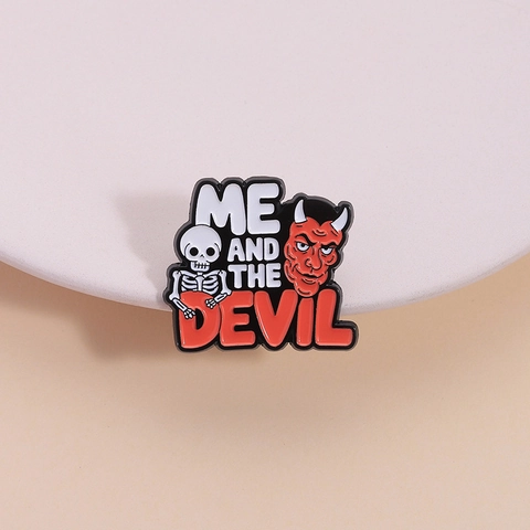 Me And The Devil Cartoon Skelett Teufel Emaille Anstecknadel Personalisierte Legierung Brosche Abzeichen Für Kleidung Rucksack