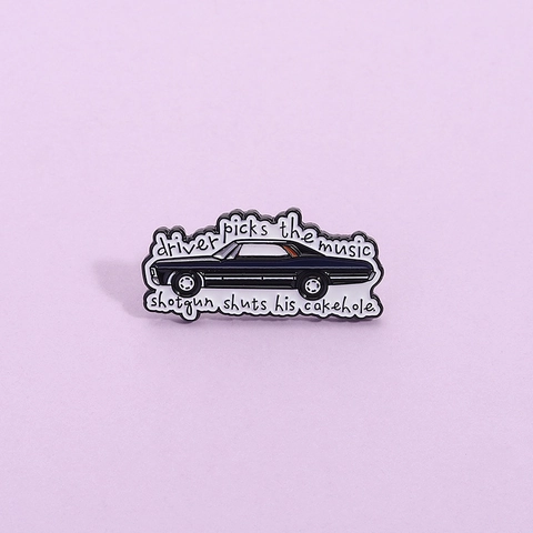 Vintage Schwarz Muscle Car Emaille Brosche Driver Picks Music TV Show Zitat Metall Abzeichen Personalisierte Cartoon Auto Pin Schmuck