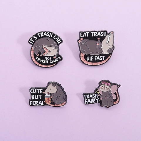 Lustige Cartoon Opossum Emaille Pin Personalisierte Lackiert Legierung Brosche Süße Tier Trash Fairy Badge Für Kleidung Rucksack Dekor