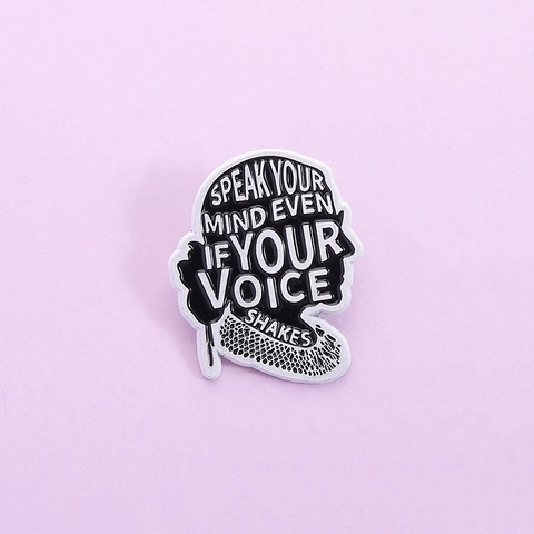 Inspirerend Citaat Emaille Pin Zinklegering Portretsilhouet Broche Zwart Wit Emaille Badge Speak Your Mind Sieraden Cadeau