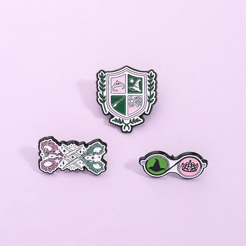 Spilla in Smalto Magico Creativo in Lega Rosa Verde Cappello da Strega Occhiali Forbici Scudo Distintivo Gioielli Regalo