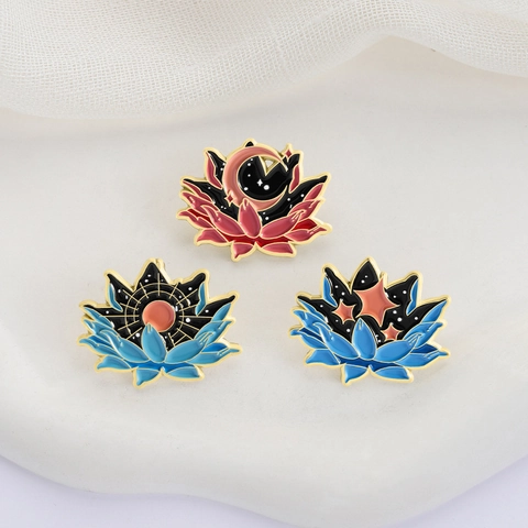 Vintage Enamel Lotus Brooch Pin Starry Sky Moon Sun Stars Pattern Zinc Alloy Badge For Women Men Clothing Accessories