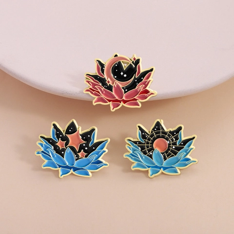 Vintage Enamel Lotus Brooch Pin Starry Sky Moon Sun Stars Pattern Zinc Alloy Badge For Women Men Clothing Accessories