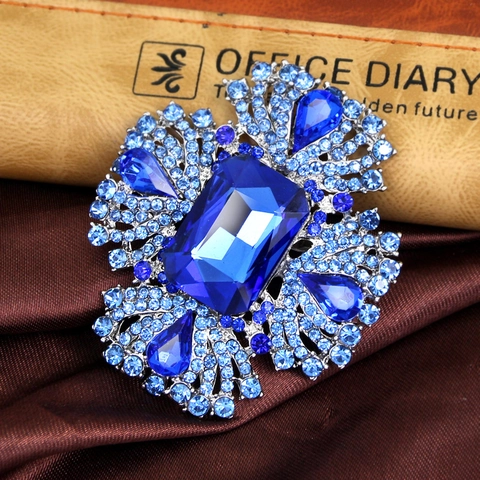 Luxurious Royal Blue Zirconia Alloy Brooch For Women Vintage Radial Floral Rhinestone Fur Accessory Suit Jewelry Pin
