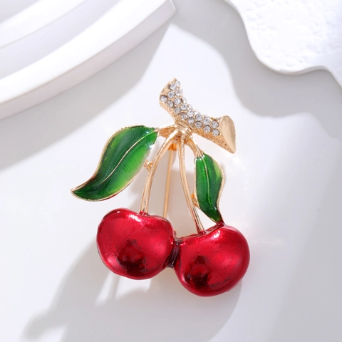 Dolce Spilla a Ciliegia in Smalto Lega di Zinco Con Strass Rossi Perla Artificiale Spille Frutta Accessori Moda Per Donna