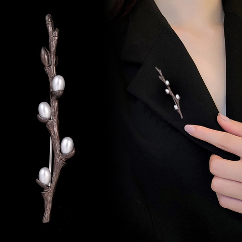 Spilla Vintage in Lega di Zinco a Ramo di Fiori di Prugno per Donna Elegante Spilla con Perle Artificiali Gioielli Regalo Elegante
