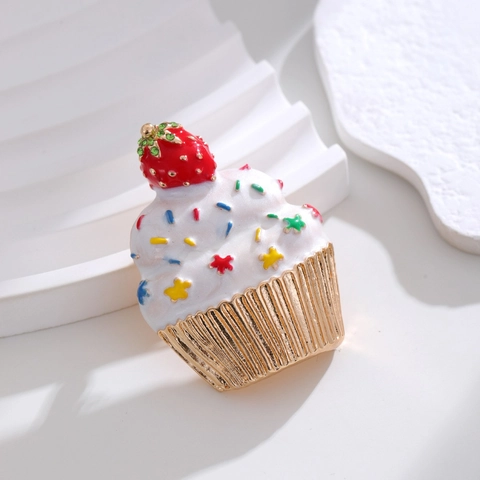 Alloy Strawberry Cupcake Brooch With Rhinestone Enamel Drip Oil Dessert Pin For Christmas Party Women Fashion Jewelry