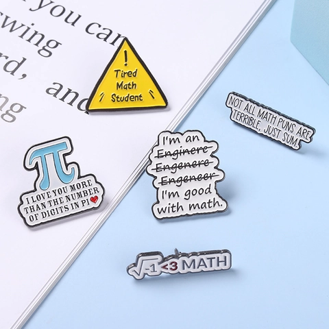 Broche Pin en Émail Mathématique Alliage Géométrie Pi Formule Design Science Geek Bijoux Cadeau pour Étudiants Professeurs