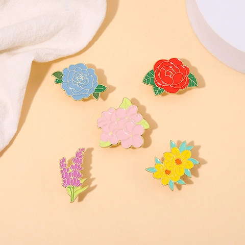 Floral Enamel Brooch Pin Alloy Drip Oil Rose Lavender Badge Jewelry For Clothes Bag Lapel Decorative