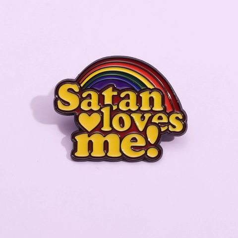 Pin de Esmalte de Arcoíris Creativo Satan Loves Me Letras Corazón Aleación Broche para Mochila Ropa Chaqueta Insignia Joyería Regalo
