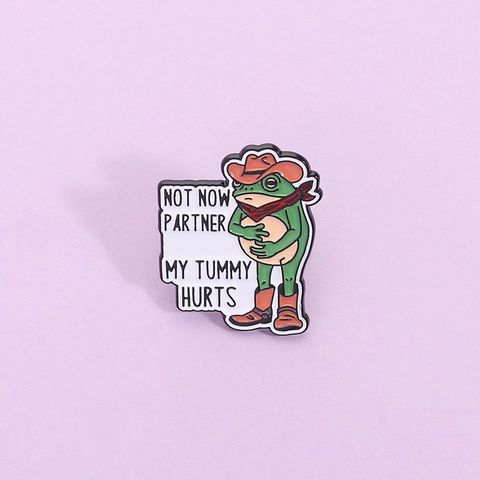 Pin de Esmalte de Rana Vaquera Divertida Rana de Dibujos Animados My Tummy Hurts Broche de Aleación de Zinc para Ropa Bolsos