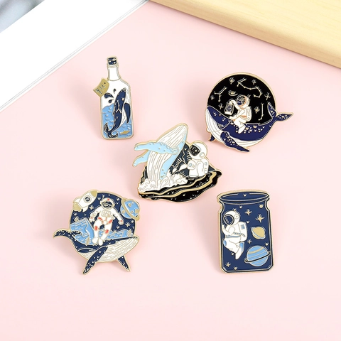 Legierung Emaille Astronaut Wal Brosche Sternenhimmel Lackiert Pin Kreativ Weltraum Ozean Tier Abzeichen Für Taschen Kleidung Schmuck