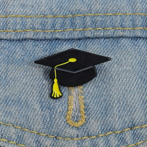 Spilla in Smalto per Laurea con Tocco e Scheletro Distintivo in Lega Verniciata Gioielli Regalo Commemorativo per Studenti