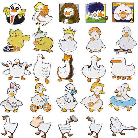 Cute Cartoon Duck Enamel Pin Art Parody Goose Lapel Pin Funny Animal Badge For Clothes Backpack Unisex Jewelry Gift