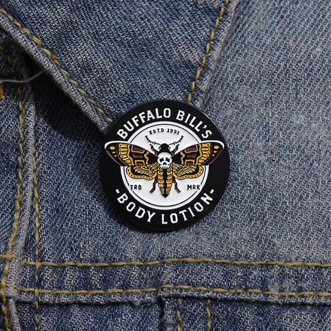 Vintage Totenkopfschwärmer Rund Legierung Emaille Brosche Pin Für Thriller Film Fans Retro Skelett Motte Abzeichen Kleidung Dekor