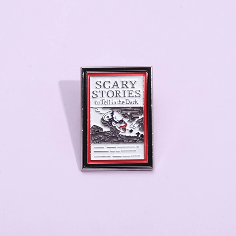 Horror Scary Stories To Tell In The Dark Mothman Pin Esmalte Aleación Diamante Imitación Insignia Libro Gótico Halloween Joyería