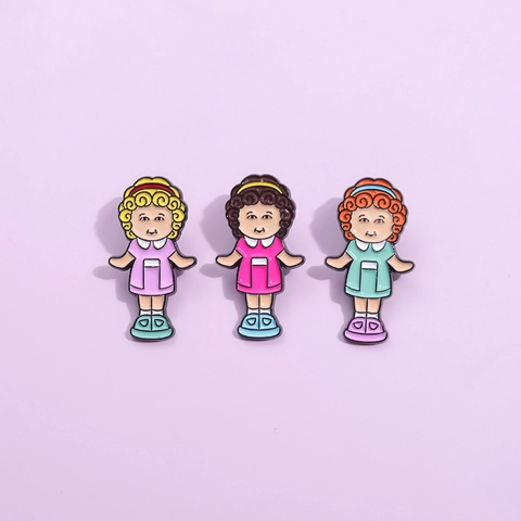 Simpatica Spilla In Smalto Con Ragazza Dai Capelli Ricci Cartone Animato Spilla In Metallo Lega Retro Per Decorazione Abbigliamento Zaino