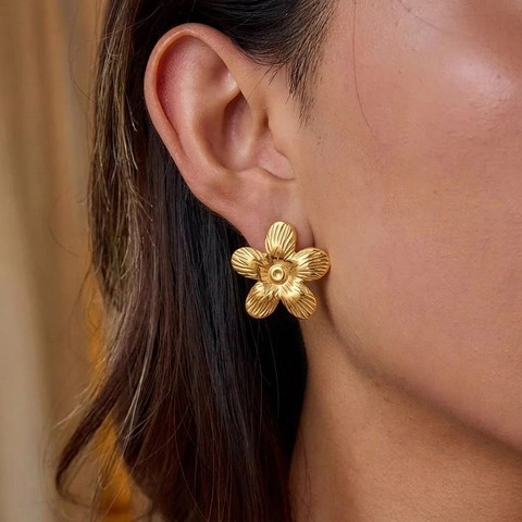 Flower Stud Earrings Stainless Steel 18K Gold Plated Brushed Texture Waterproof Hypoallergenic French Vintage Women
