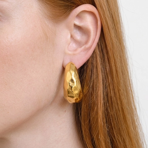 Gehamerde C-Vorm Oorknopjes 304 Roestvrij Staal Verguld Waterdicht Hypoallergeen Geometrische Sieraden Voor Dames