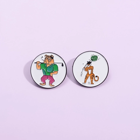 Broche en Alliage d'Animaux de Dessin Animé de Golf Humoristique Pin's en Émail Bouledogue Tigre Badge Rond Épingle à Revers Bijoux Cadeau