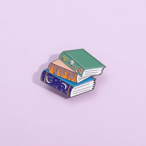 Broche en Émail Livres Empilés Créative Artistique Badge pour Sac Vêtements Bijoux en Alliage Cadeau pour Étudiants