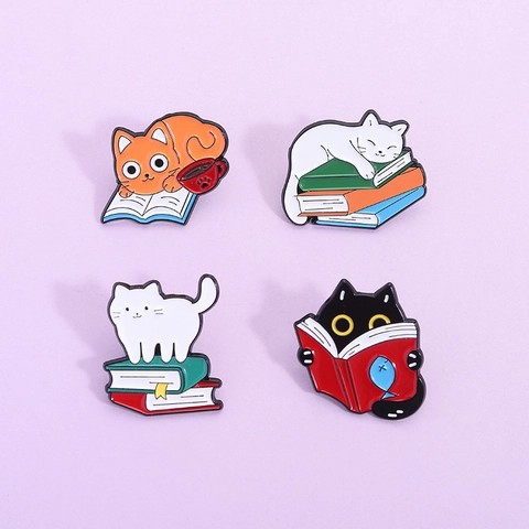 Cute Cartoon Cat and Book Enamel Pin Badge Literary Alloy Lacquered Animal Lapel Pin For Students Women Backpack Jewelry Decoration