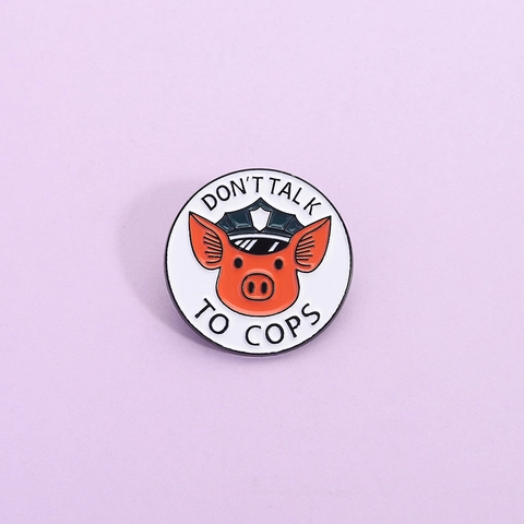 Pin de Esmalte de Cerdo Sheriff de Dibujos Animados Insignia de Metal de Animal Divertido Joyas para Ropa Bolsas