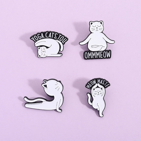 Broche en Émail Chat de Yoga Amusant Badge en Alliage Chat Blanc Méditant pour Décoration de Sac à Dos et Vêtements