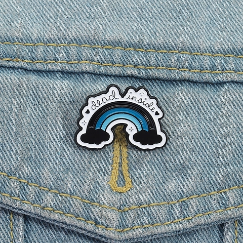 Dead Inside Regenbogen Emaille Brosche Pin Kreativ Cartoon Metall Abzeichen Legierung Schmuck Zubehör Für Kleidung Taschen