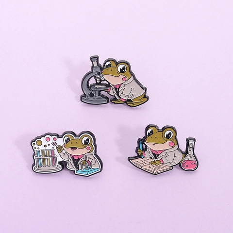 Cute Cartoon Frog Science Enamel Pin Alloy Biochemistry Lab Microscope Biology Brooch Badge For Students Doctors Jewelry Gift