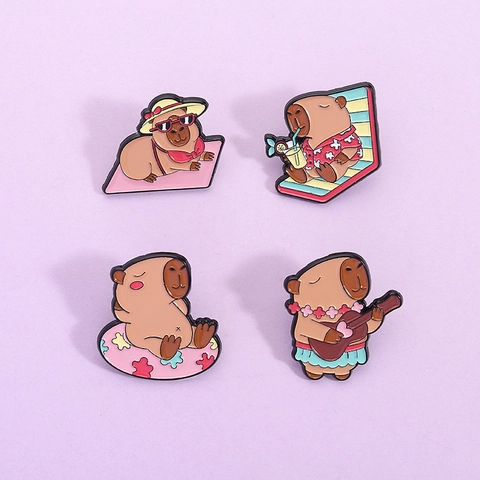 Spilla da Balia in Smalto Capibara Cartoon Stile Vacanza Creativa Distintivo in Lega di Zinco per Zaino Vestiti Accessorio