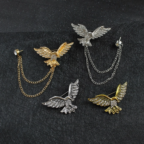 Broche Aigle en Alliage Vintage Avec Chaîne à Glands Ailes Déployées Strass Épingle de Revers pour Costume Homme Femme