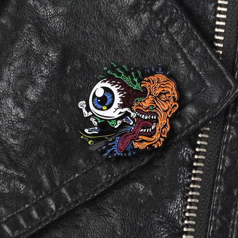 Halloween Eyeball Skateboard Long Tongue Monster Enamel Pin Alloy Brooch Personalized Grotesque Streetwear Clothing Badge
