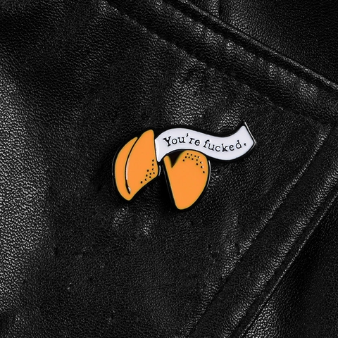 Grappige Gelukskoekje Emaille Broche Legering Sarcastisch Citaat Speld Cartoon Creatieve Badge Gepersonaliseerde Sieraden Voor Kleding Accessoires