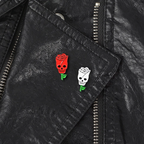 Spilla Creativa Gothic Teschio Rosa Smaltata per Donna Uomo Lega Smaltata Fiore Spilla da Bavero Gioielli Accessori