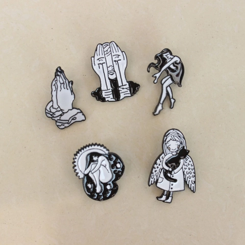 Minimalist Black And White Enamel Brooch Pin Alloy Cartoon Praying Hands Dancing Girl Face Cover Badge Jewelry Gift For Women