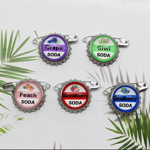 Cartoon Creative Fruit Soda Bottle Cap Brooch Enamel Alloy Pin Badge Strawberry Peach Grape Blueberry Kiwi Jewelry Gift