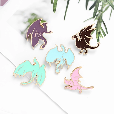 Cartoon Fliegender Drache Emaille Pin Kreative Legierung Brosche Bunte Mythische Drachen Abzeichen Für Kleidung Rucksack Schmuck Geschenk