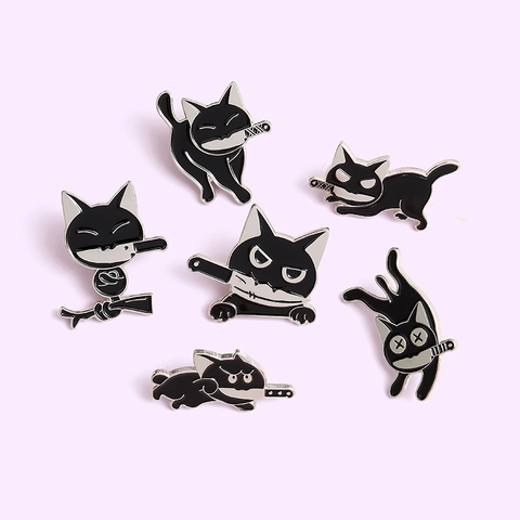 Broche en Émail d'Alliage Chat Noir Humoristique Avec Couteau Badge Animal de Dessin Animé pour Vêtements Sac à Dos Accessoire
