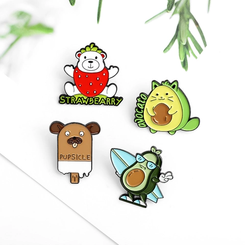Broche de Esmalte de Dibujos Animados Serie de Frutas de Animales Lindos Oso Fresa Aguacate Perro Creativa de Aleación para Mochila